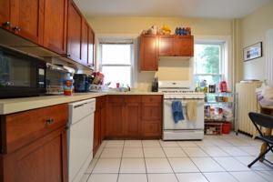 featured image of 45 Falkland Street #4