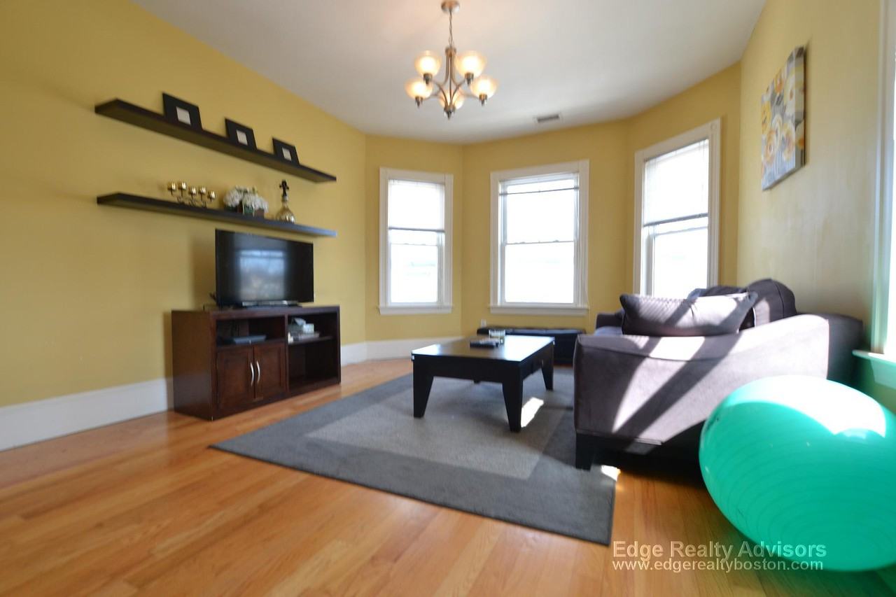 27 Eulita Terrace #2 - Photo 3 of 10