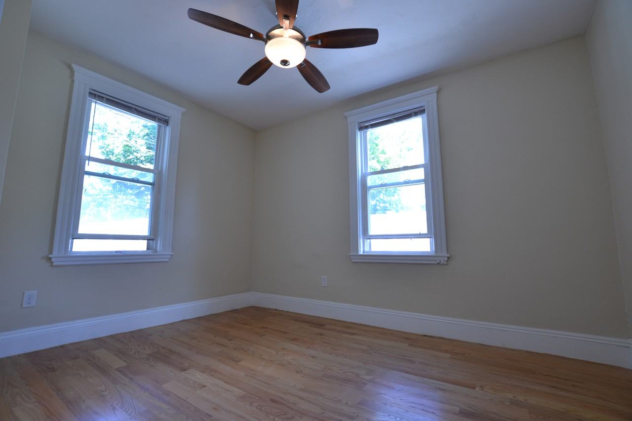 58 Atkins Street - Photo 4 of 10