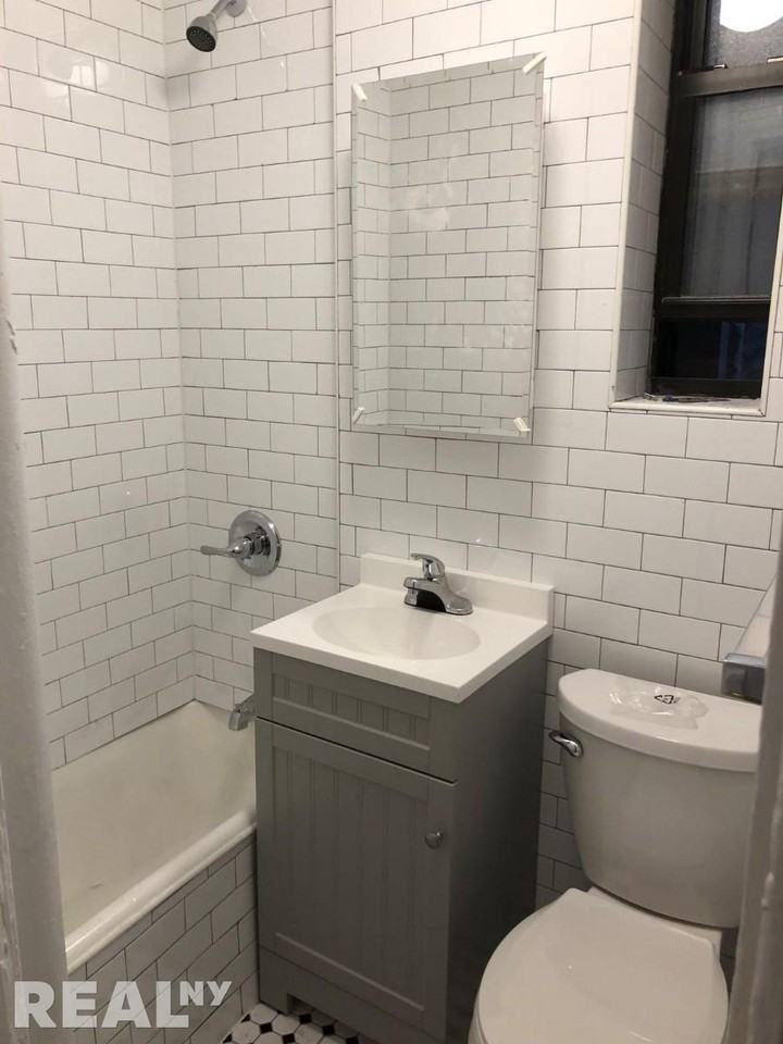170 Ludlow St 3R - Photo 2 of 2