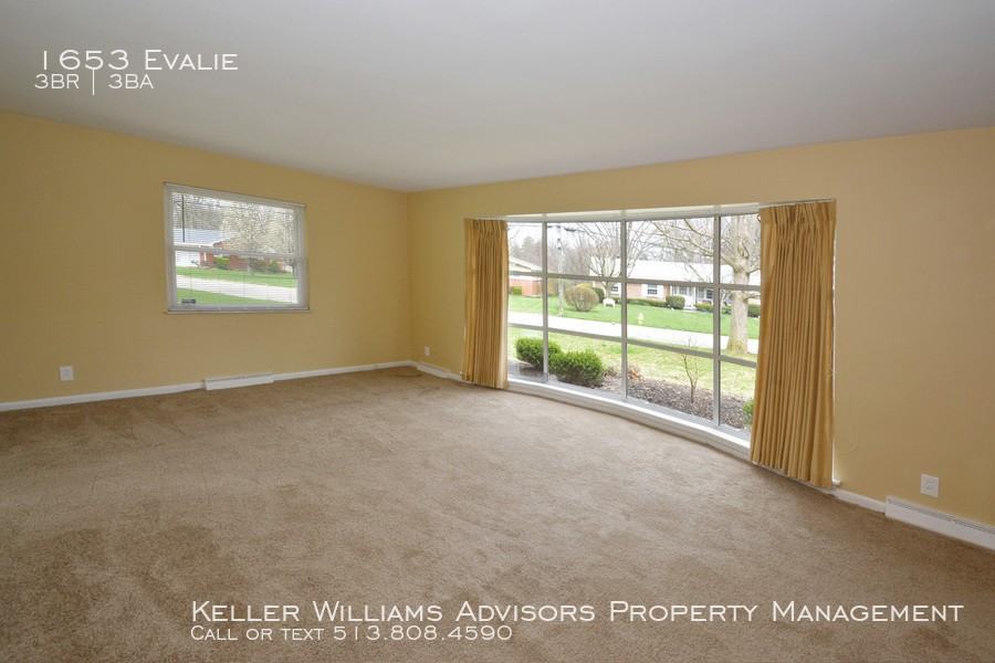 1653 Evalie Dr - Photo 3 of 46