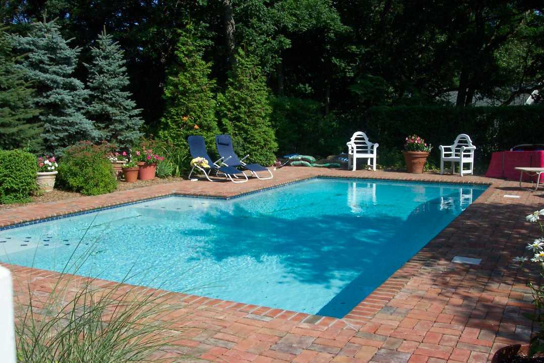 2 Wesley Ave - Photo 2 of 10