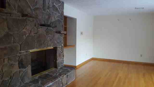 162 Briarwood Ln - Photo 3 of 14