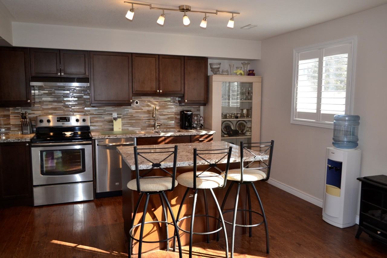 20 Jubilee Ave - Photo 3 of 17