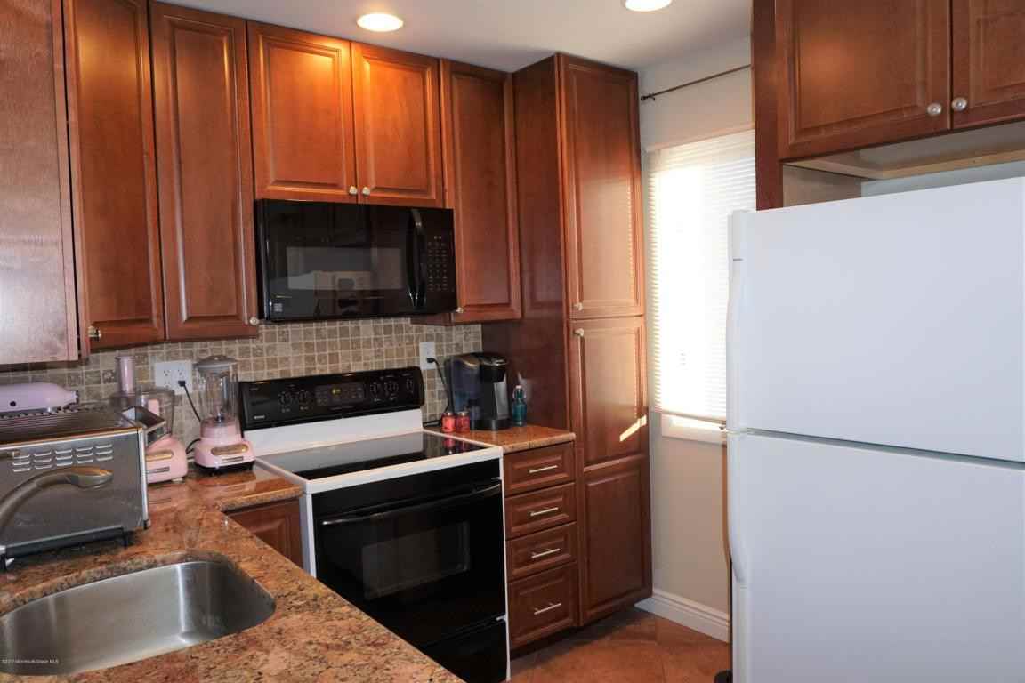 35 Sternberger Ave #v - Photo 3 of 20