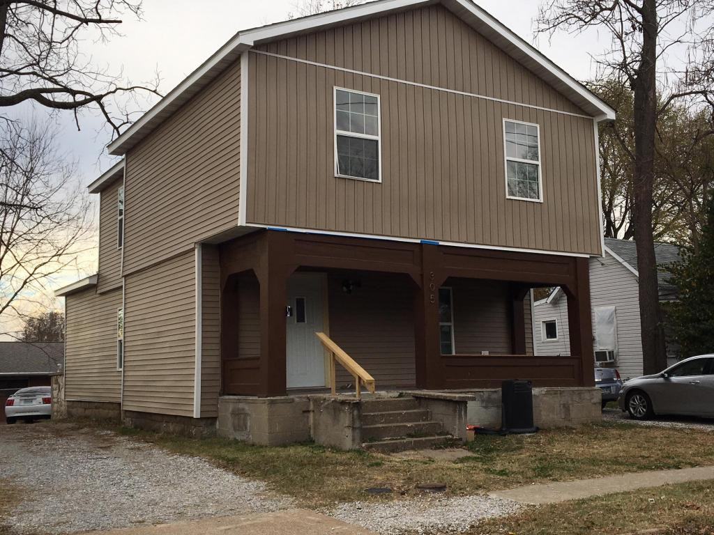 305 N 8th St - Photo 2 of 18