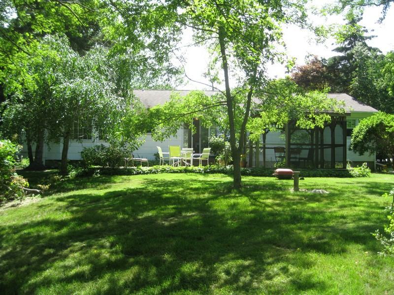 21 Lake Dr - Photo 2 of 15