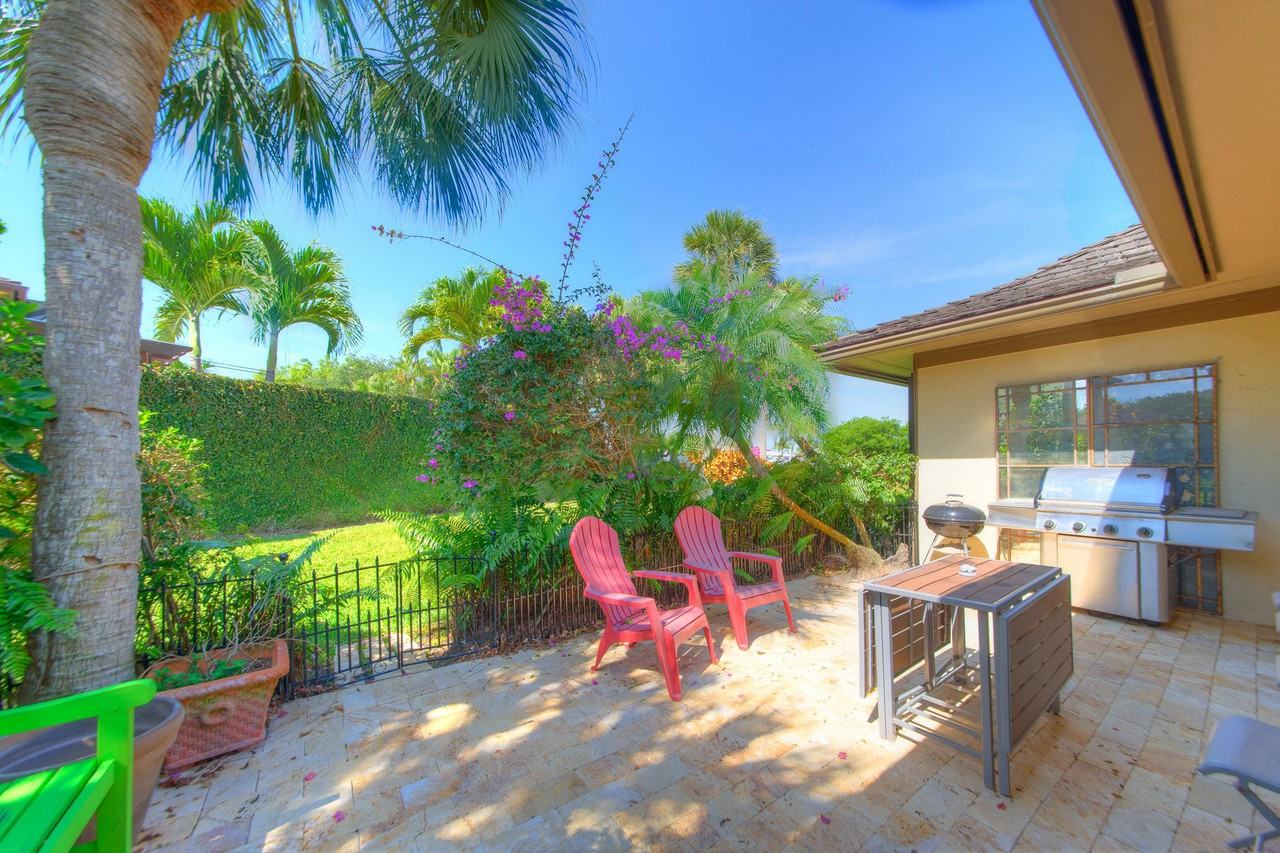 2835 Polo Island Dr - Photo 3 of 26