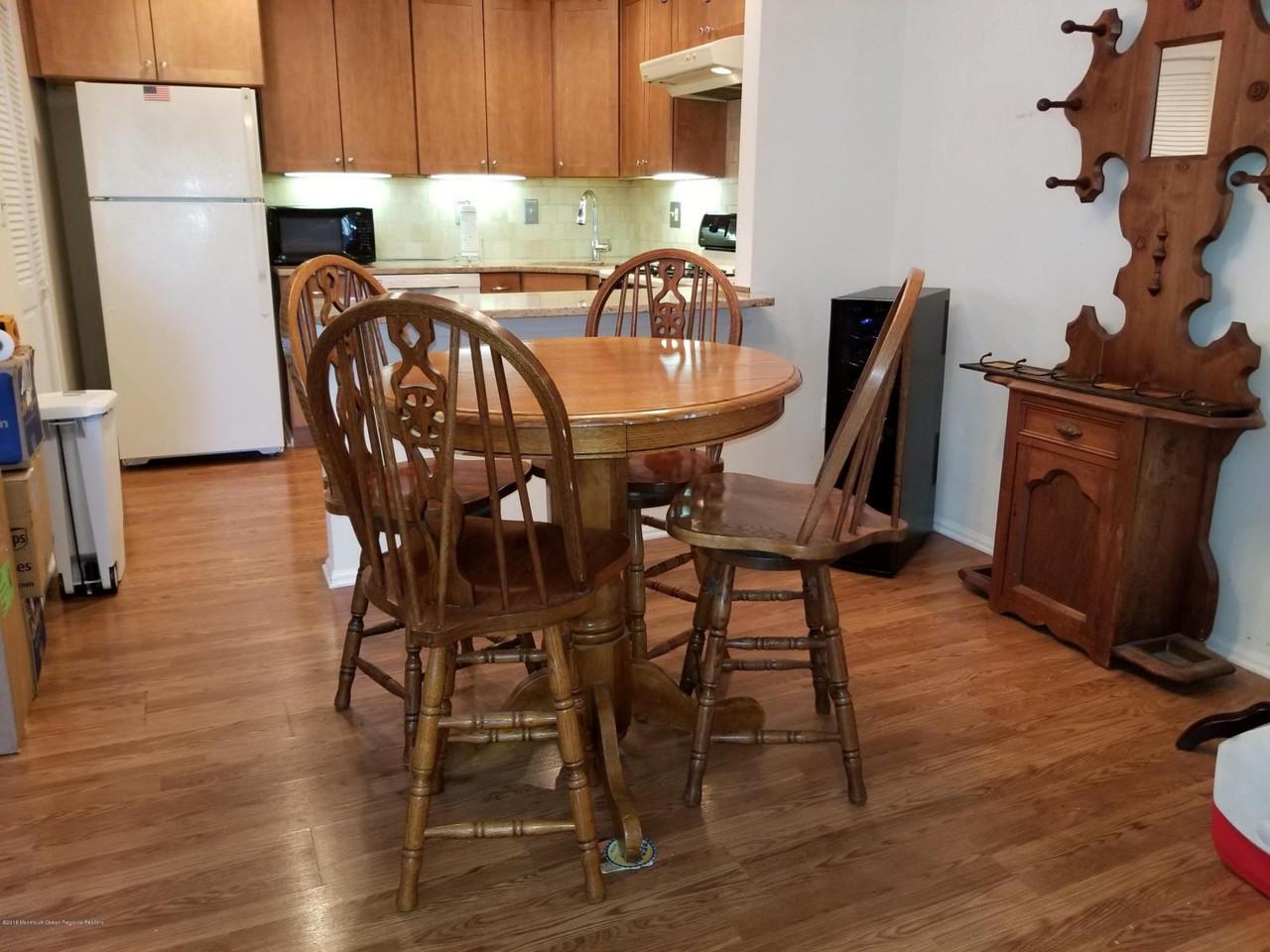 21 Quince Ct - Photo 3 of 10