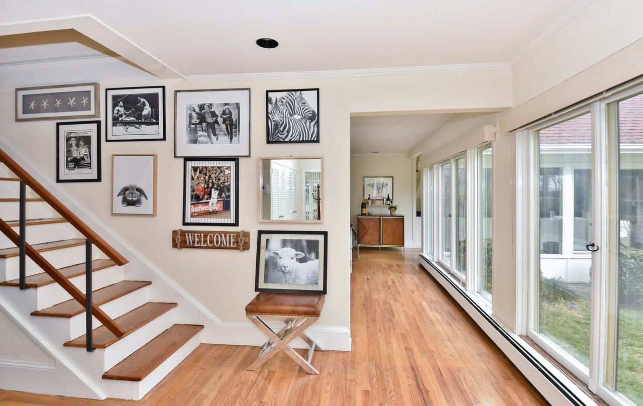 403 Centre Island Rd - Photo 2 of 19