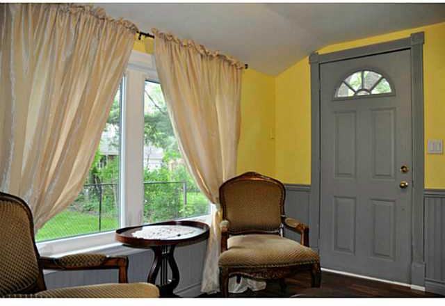 513 Hager Ave - Photo 3 of 21