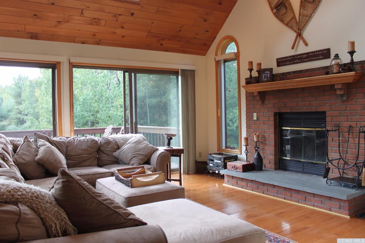 29 Old Rd - Photo 3 of 42