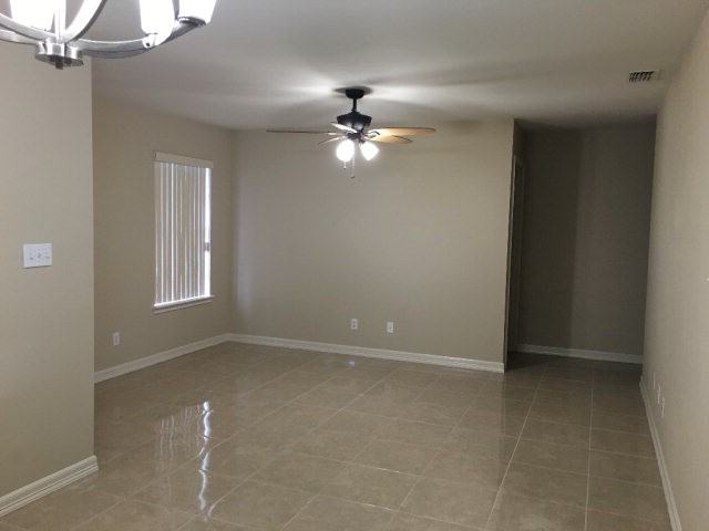 2000 Fullerton Ave - Photo 2 of 5