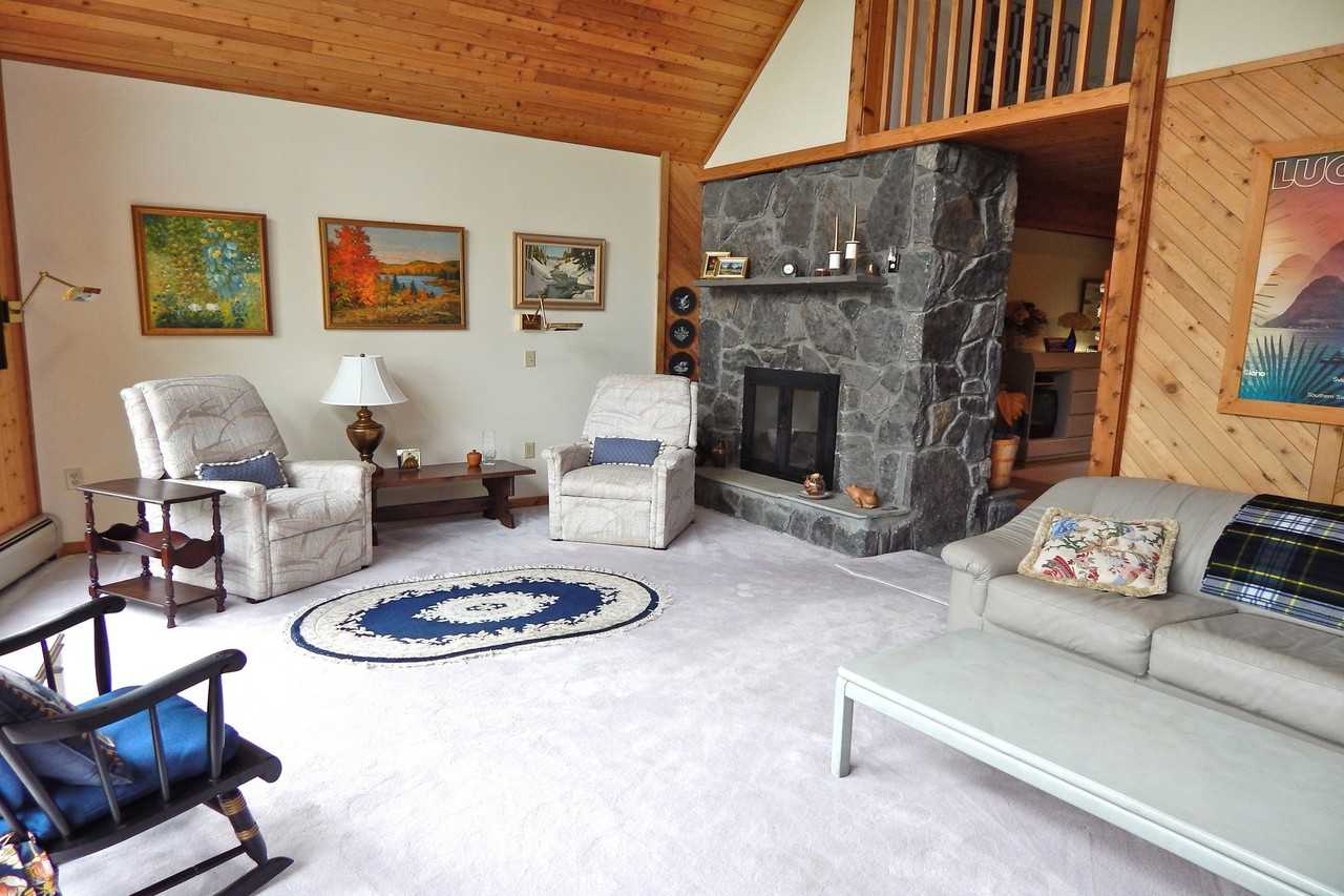 325 Dix Hill Rd - Photo 2 of 16