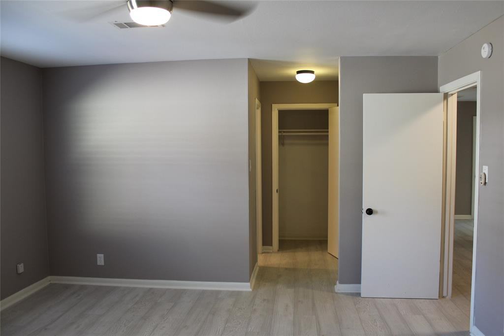 3810 Wickersham Ln - Photo 3 of 20