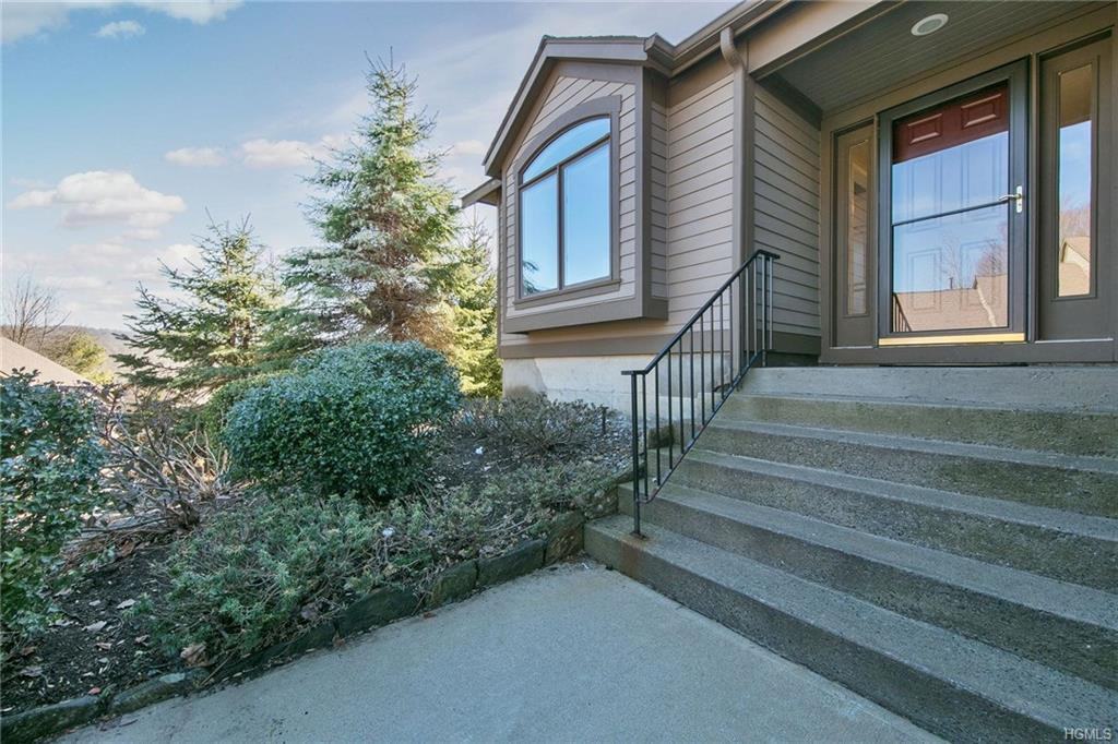 709 Heritage Hills - Photo 3 of 28