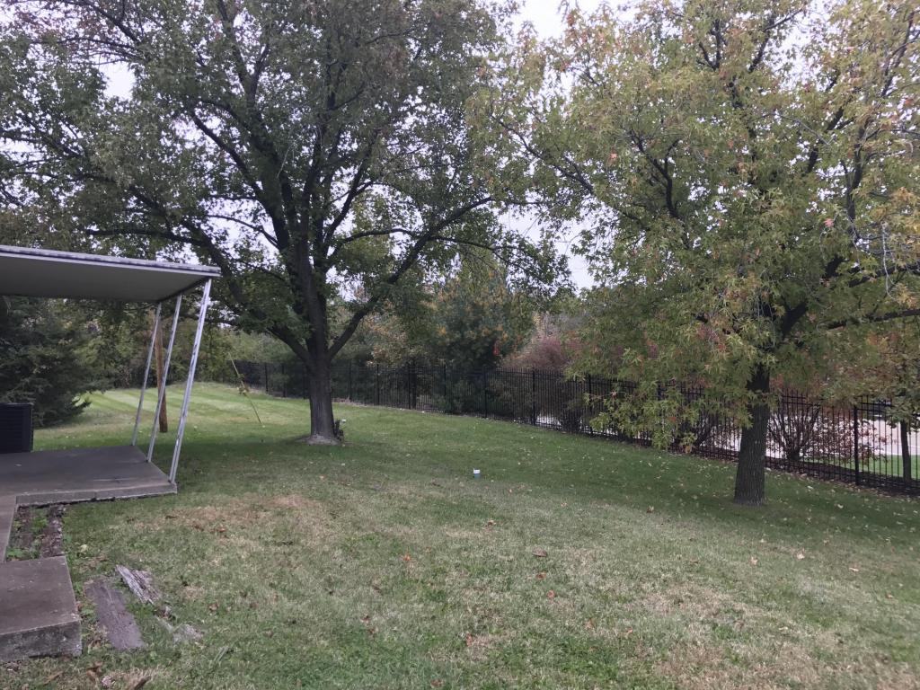 3112 S Rock Quarry Rd - Photo 3 of 5