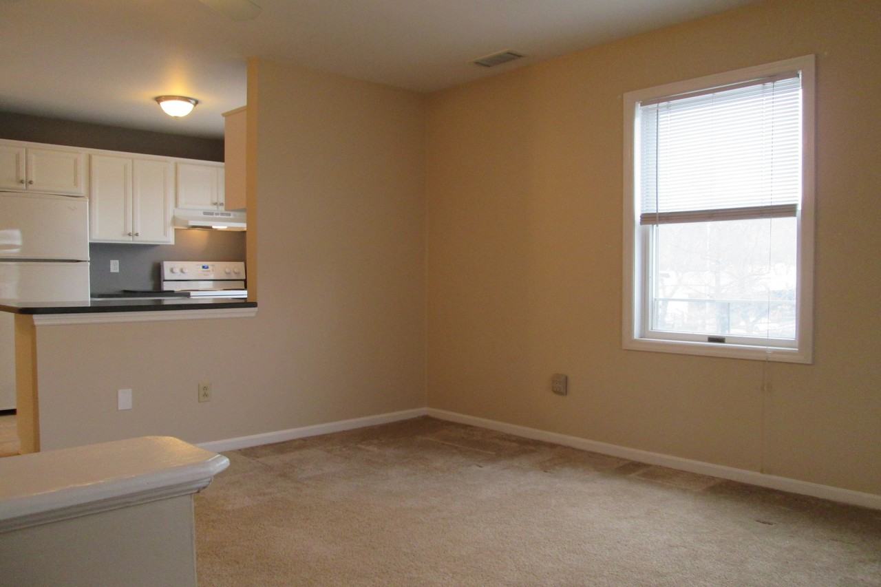 1854 Commerce St - Photo 3 of 19