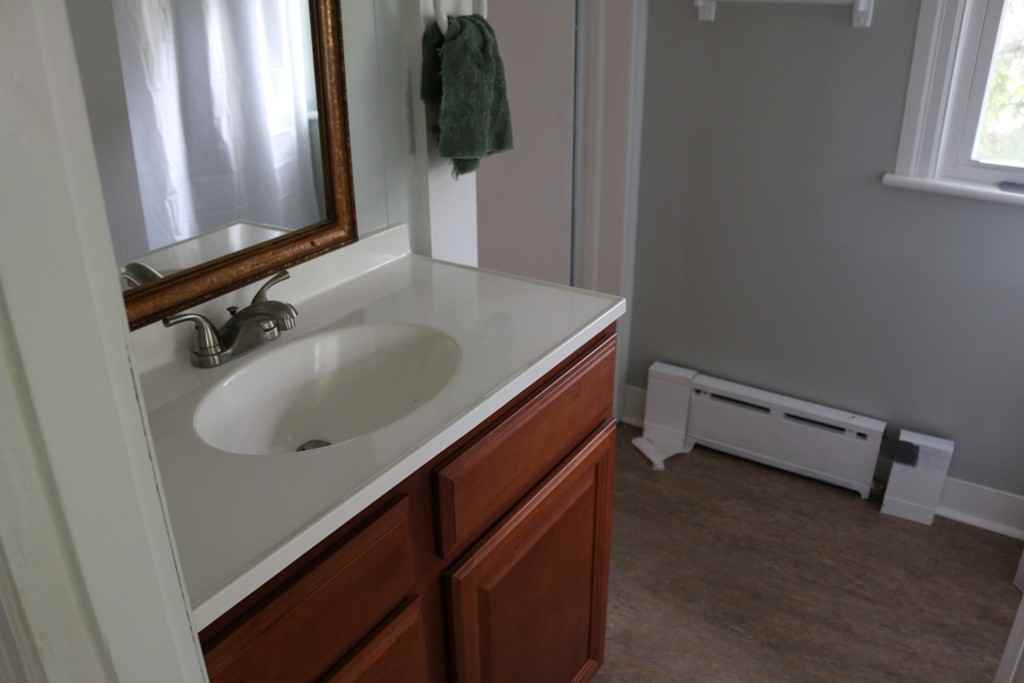 311 Dickinson Rd - Photo 3 of 20