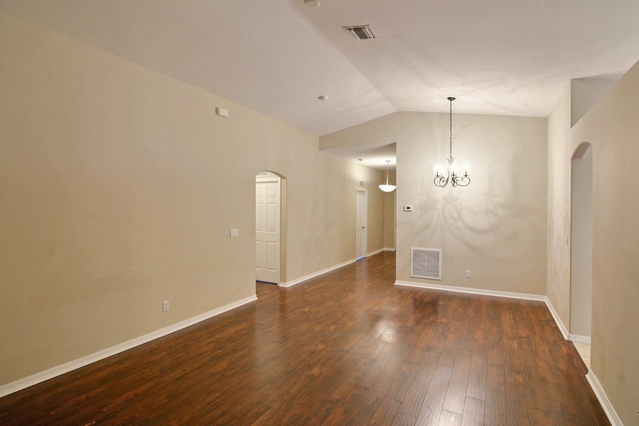 867 Green Leaf Cir - Photo 3 of 36