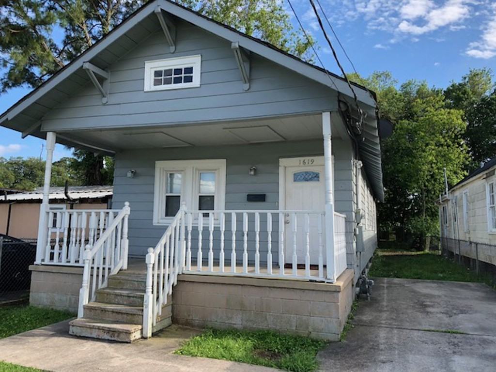 1619 Opelousas Ave - Photo 2 of 11