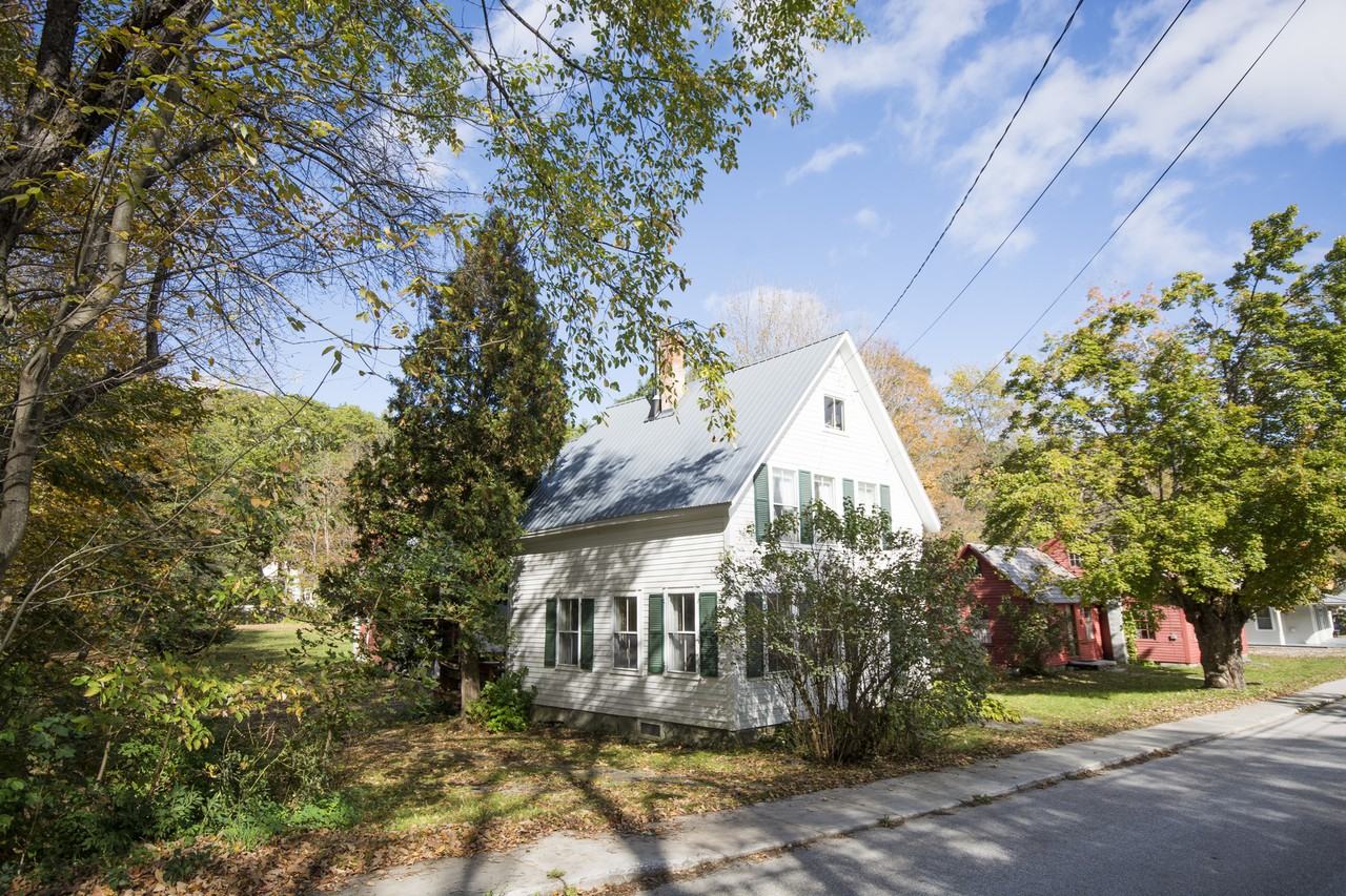 67 Depot St - Photo 2 of 17