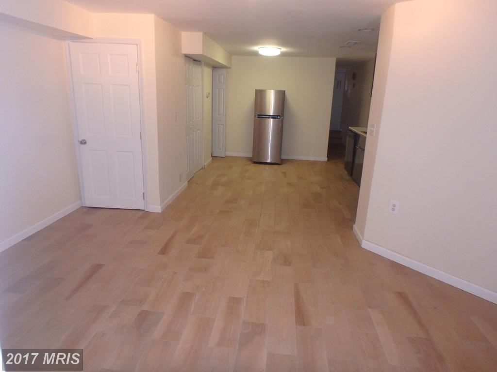 1471 Division Ave NE - Photo 3 of 12