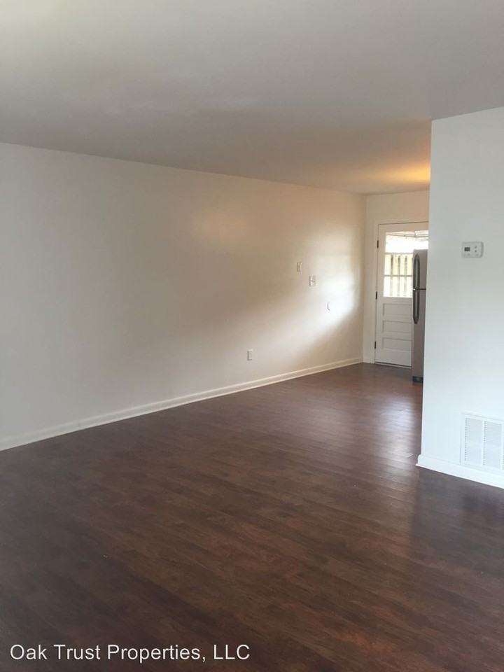 1710 Pinecrest Rd - Photo 2 of 9