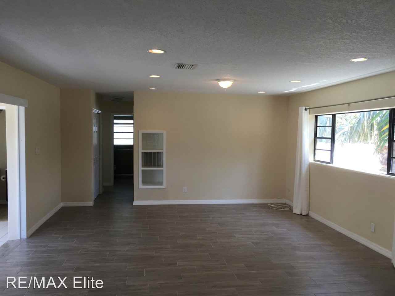 240 Avenida De La Vista - Photo 2 of 13