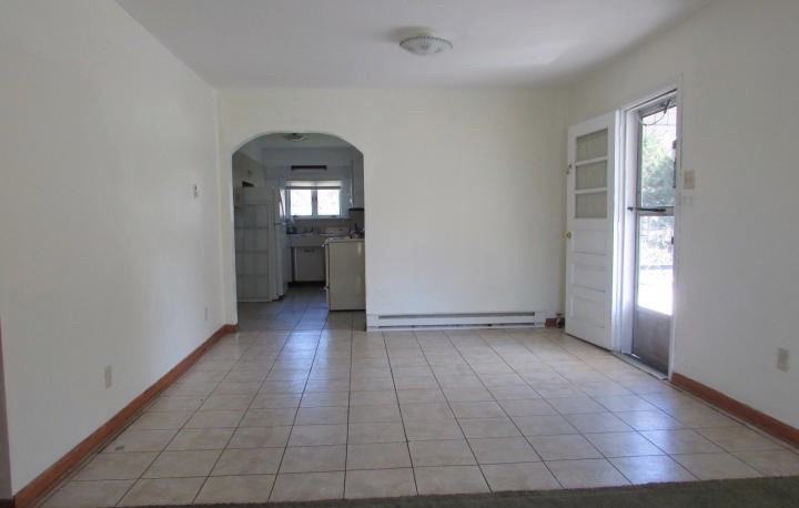 1111 Church St - Photo 3 of 9