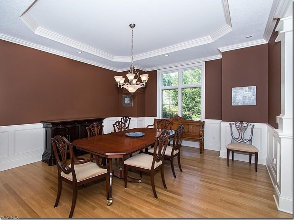 2367 Springside Oval - Photo 3 of 33