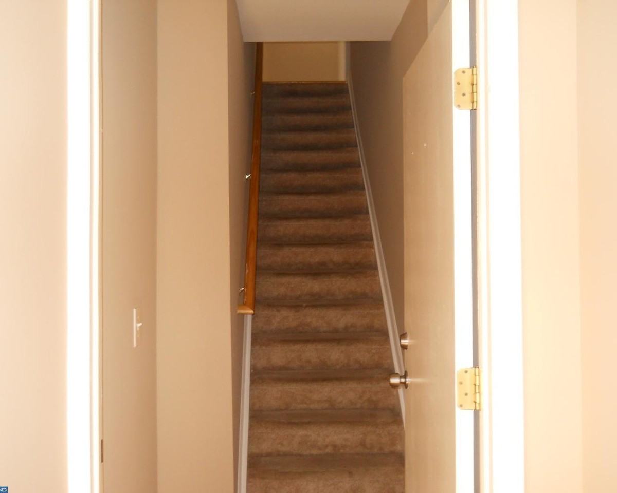 812 812 Carteret Ave UNIT 2 #2 - Photo 3 of 10