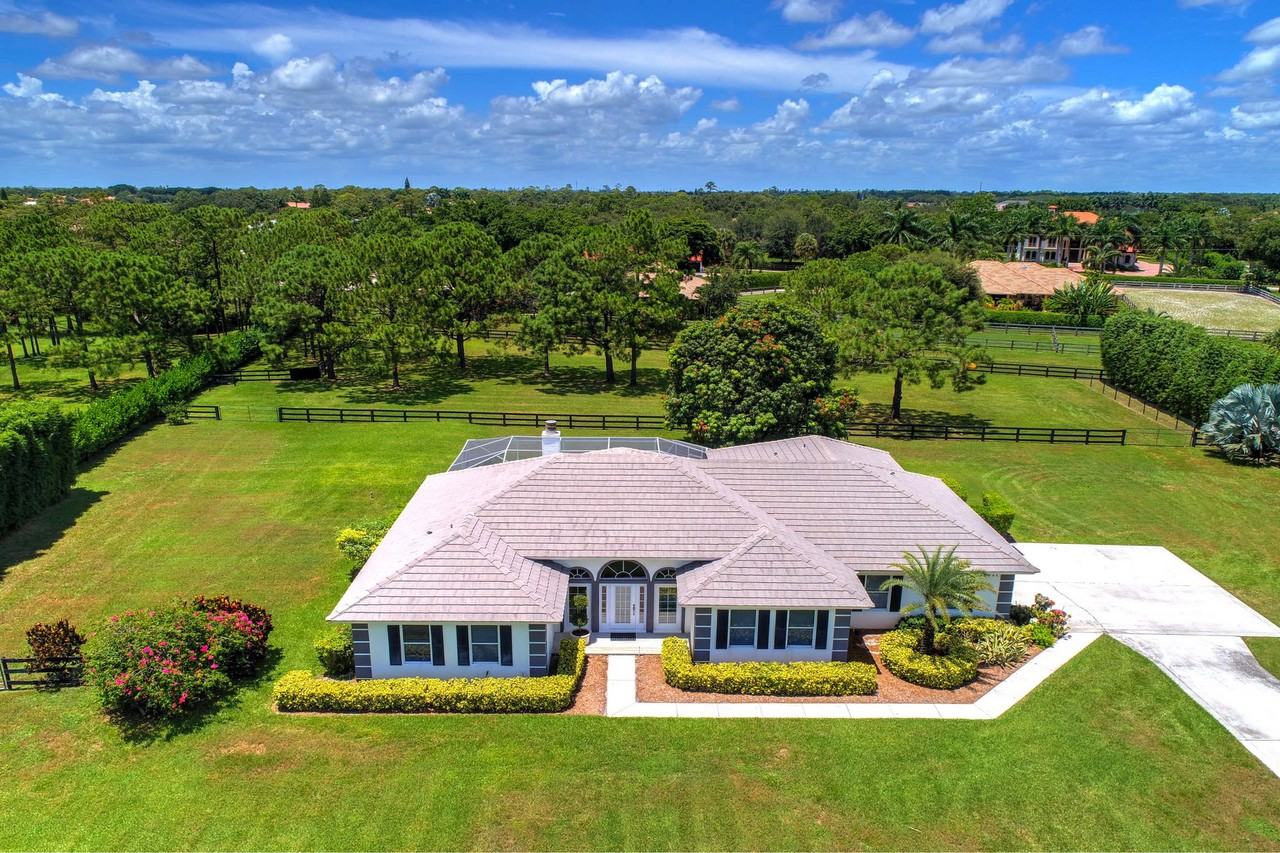 14371 Wellington Trace - Photo 3 of 37