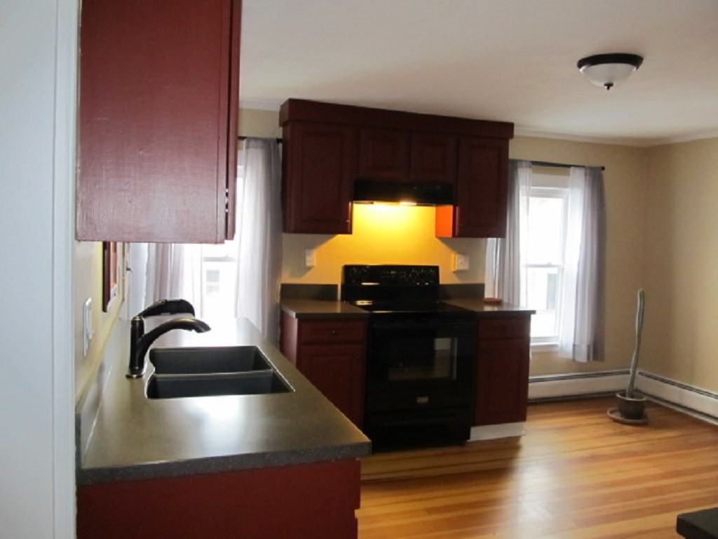 19 Jaffrey Rd - Photo 2 of 14