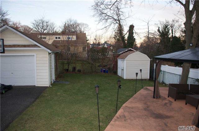 703 Baldwin Ave - Photo 2 of 11