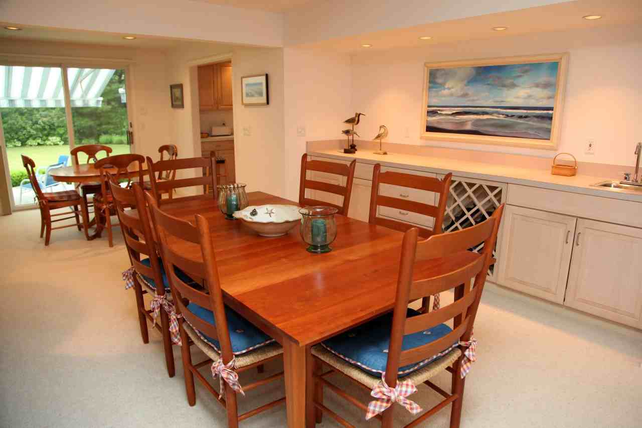 105 Scudder Rd - Photo 3 of 17