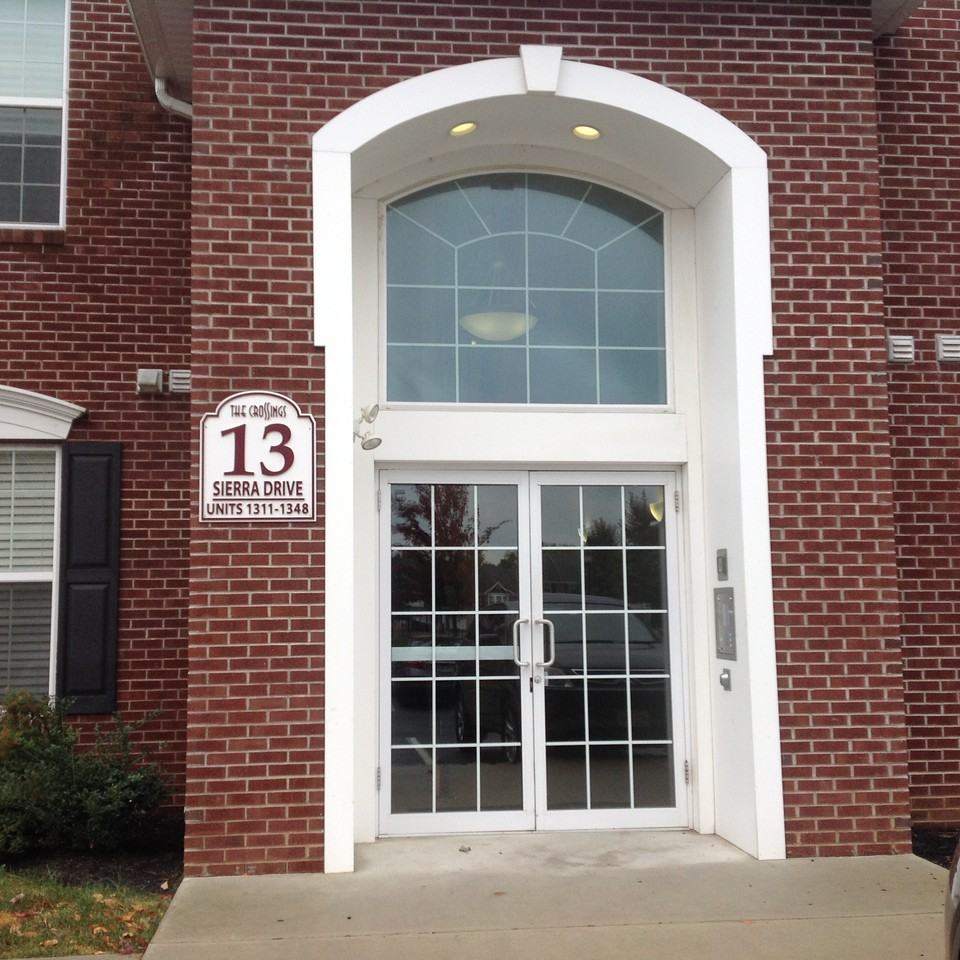 1321 Sierra Dr - Photo 2 of 14