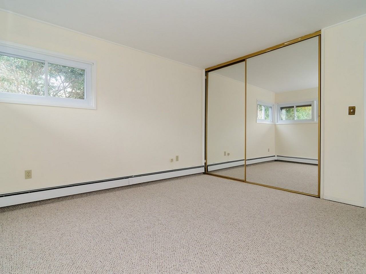 26 Flagstone Ln - Photo 3 of 20
