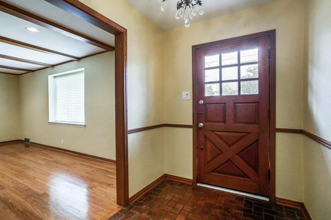 6639 Santa Anita Dr - Photo 2 of 23