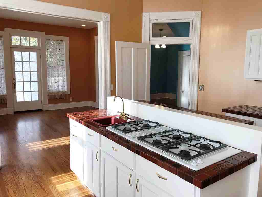 414 N 6th St - Photo 2 of 19