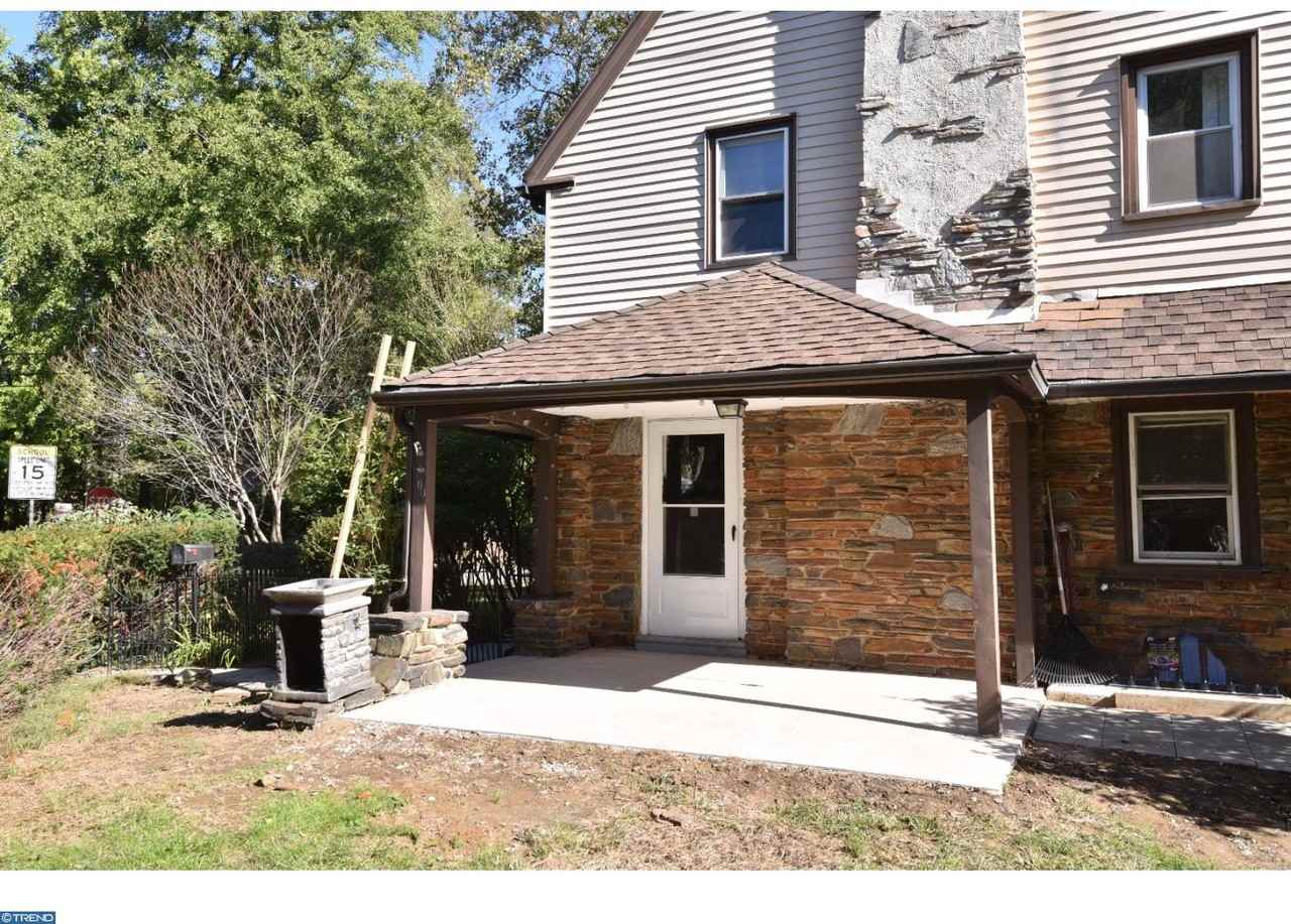 1400 Dorset Ln - Photo 2 of 25
