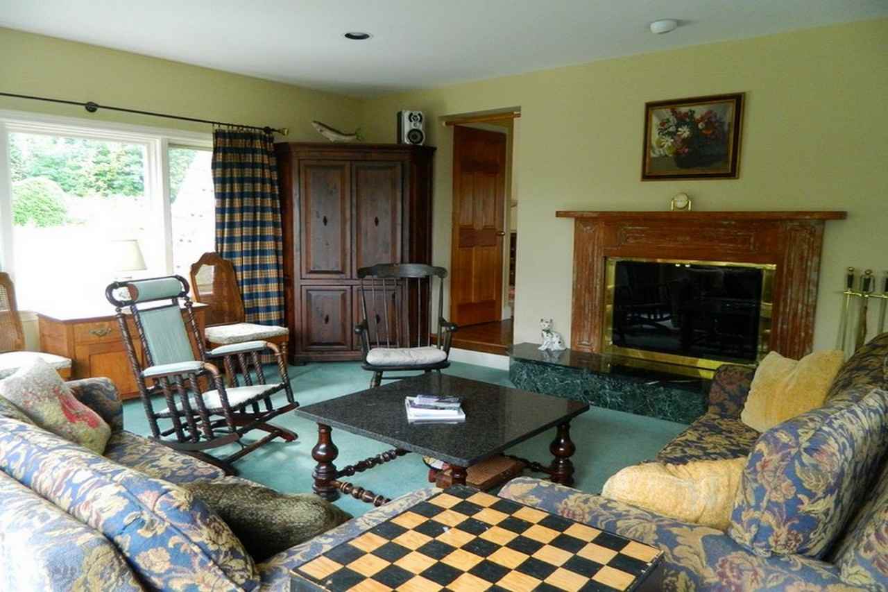 197 Monadnock View Ln - Photo 2 of 14