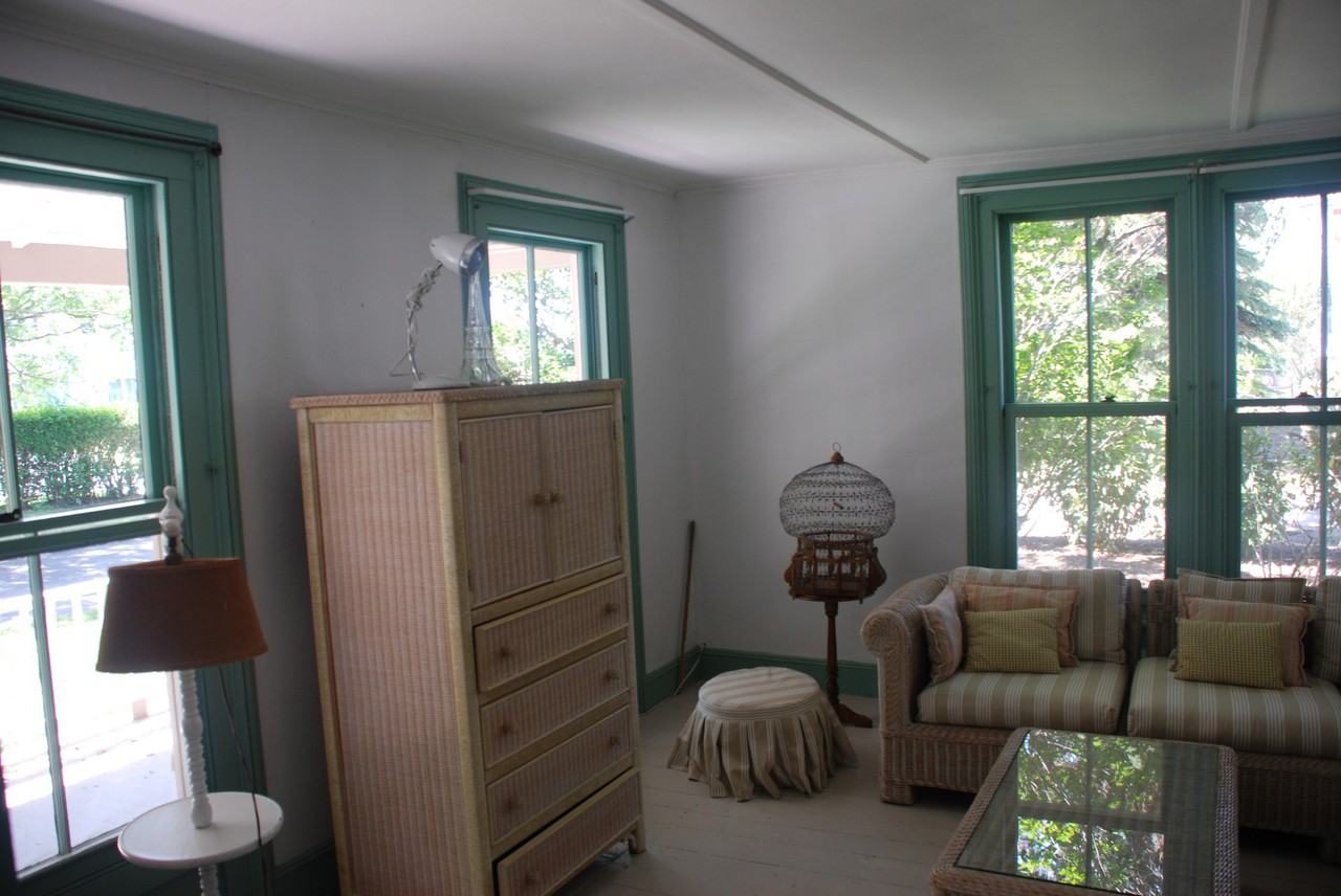 95 Navy St - Photo 3 of 11