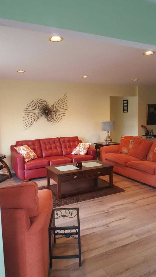 32 Donna Dr - Photo 3 of 13