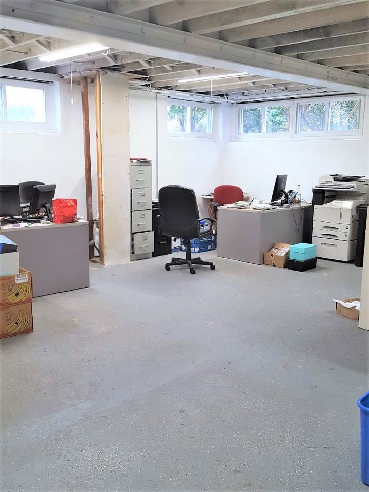 1601 Division Rd - Photo 3 of 6