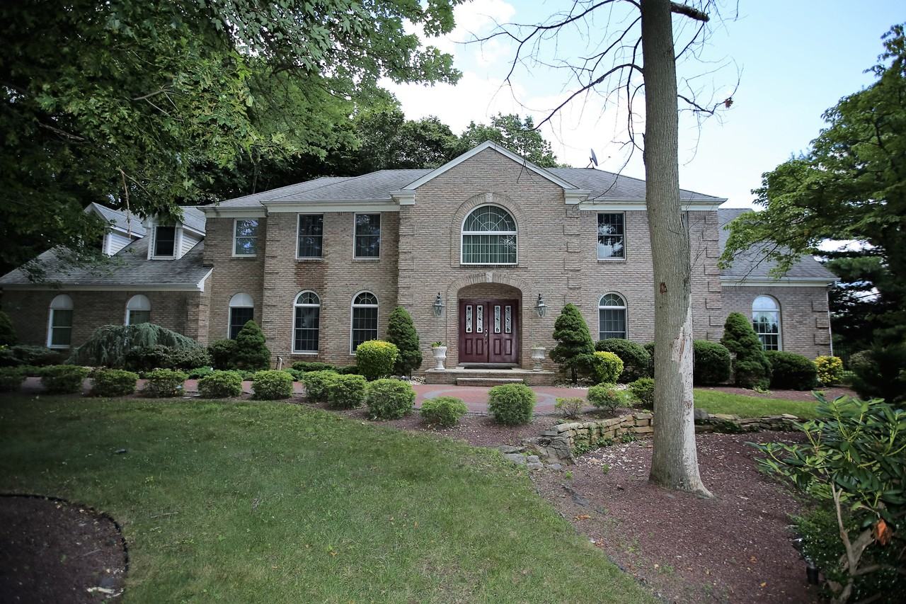 27 Drinking Brook Rd - Photo 2 of 23