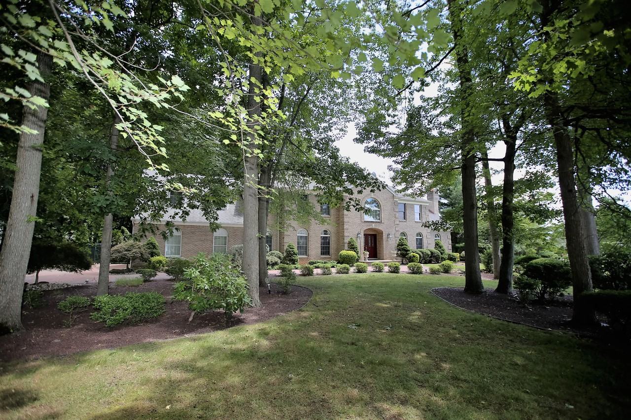 27 Drinking Brook Rd - Photo 3 of 23