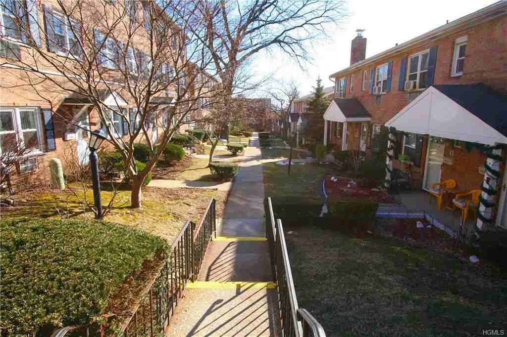 130 Glenwood Ave - Photo 3 of 18