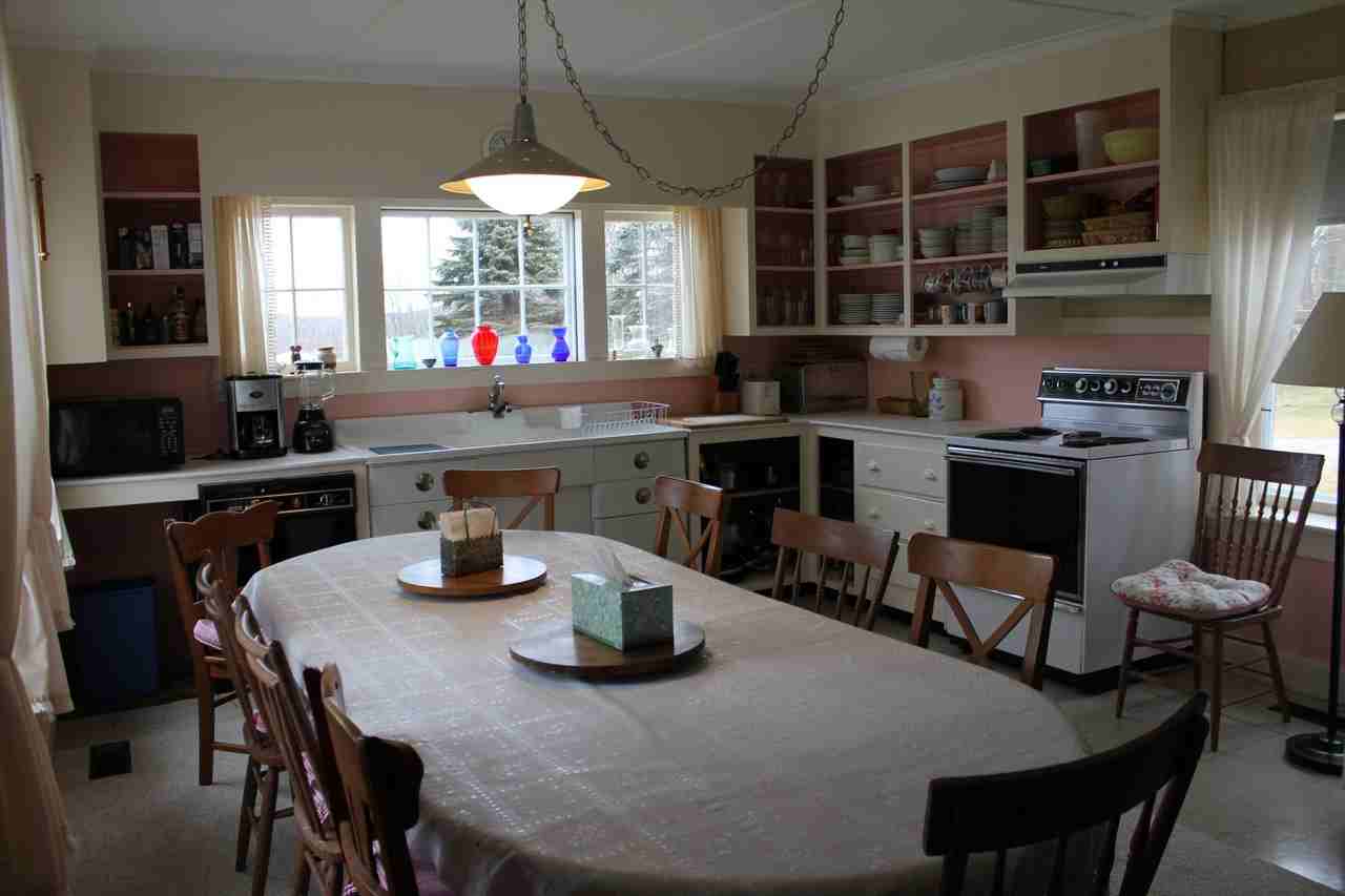 158 Johnson Ln - Photo 3 of 15