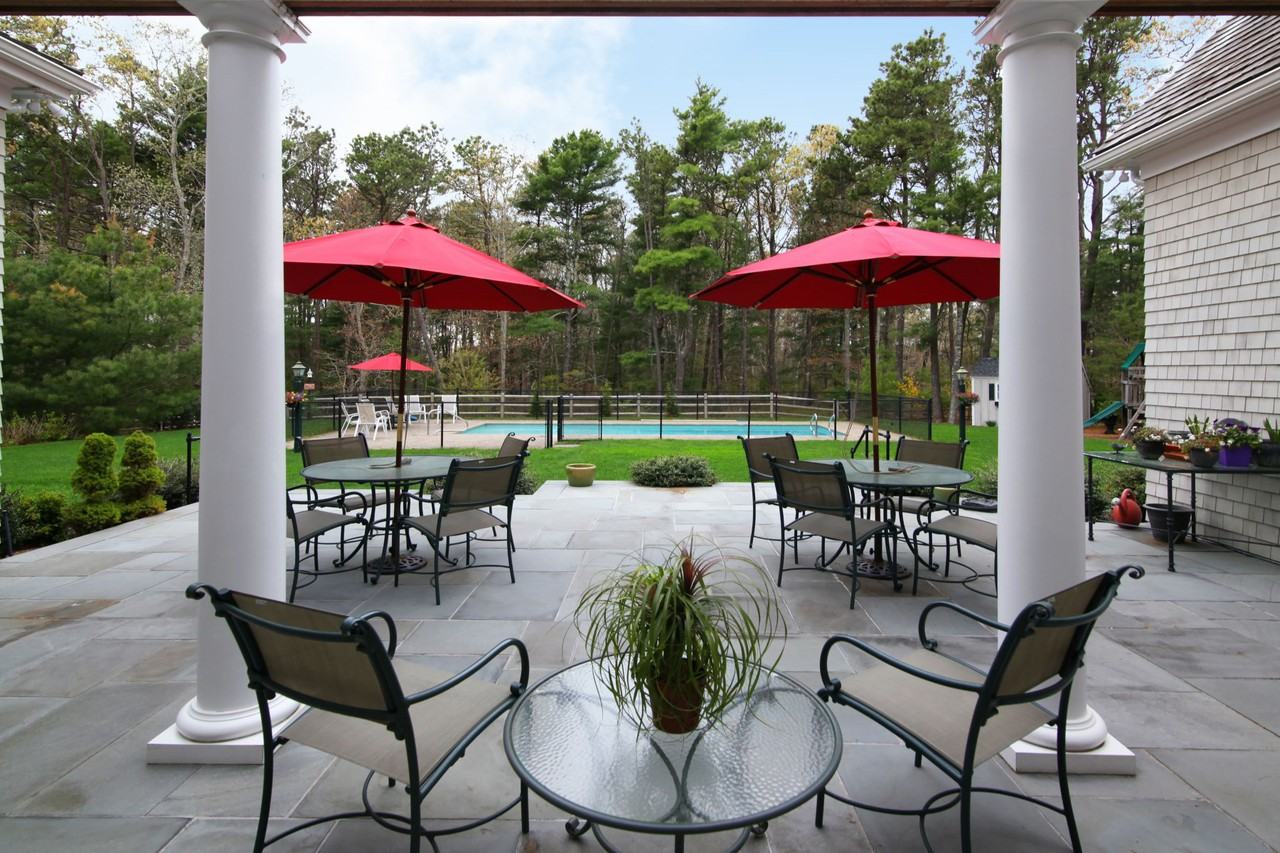 470 Grand Island Dr - Photo 2 of 21